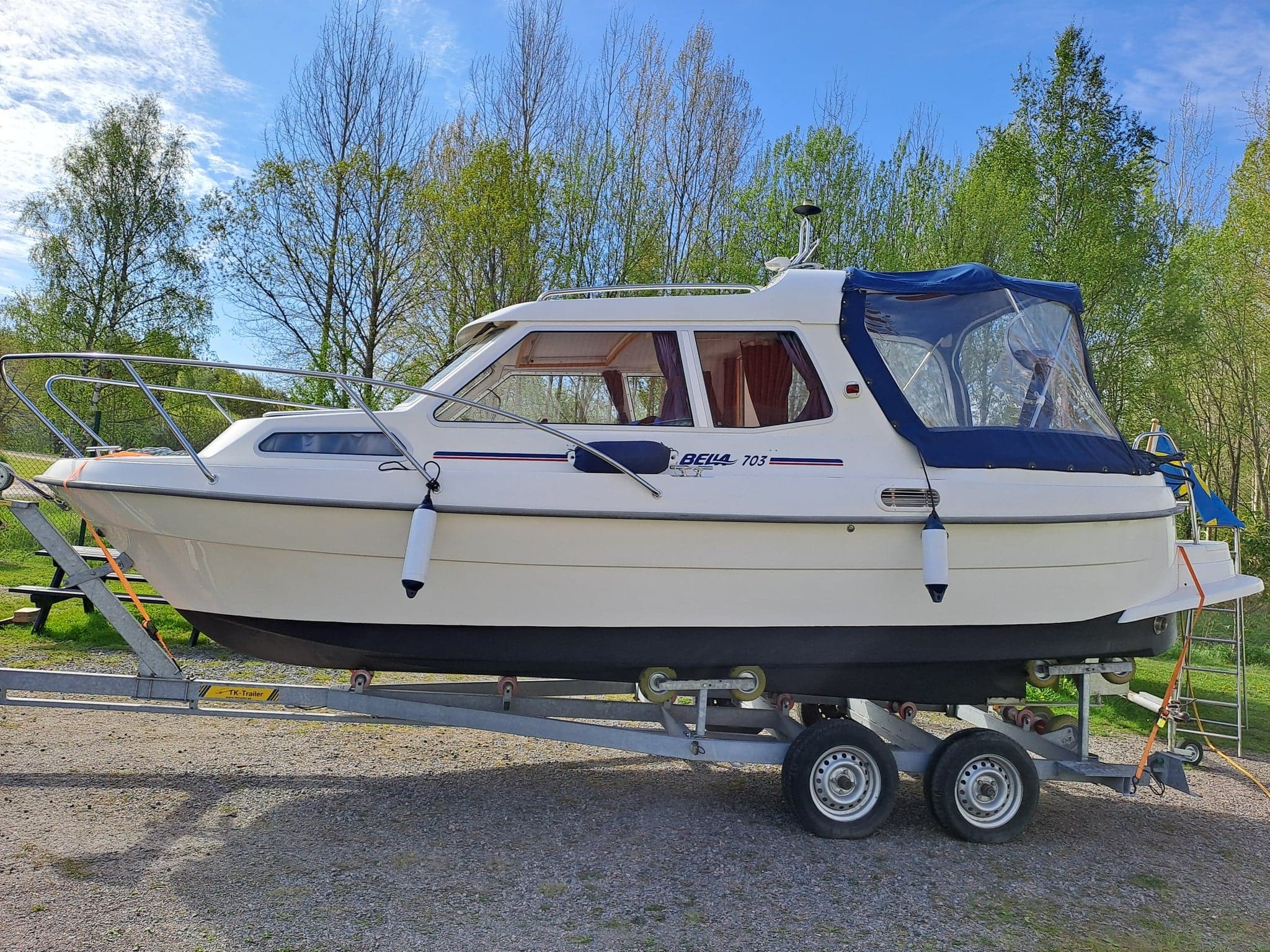 Bella 703 2006 — bild 1