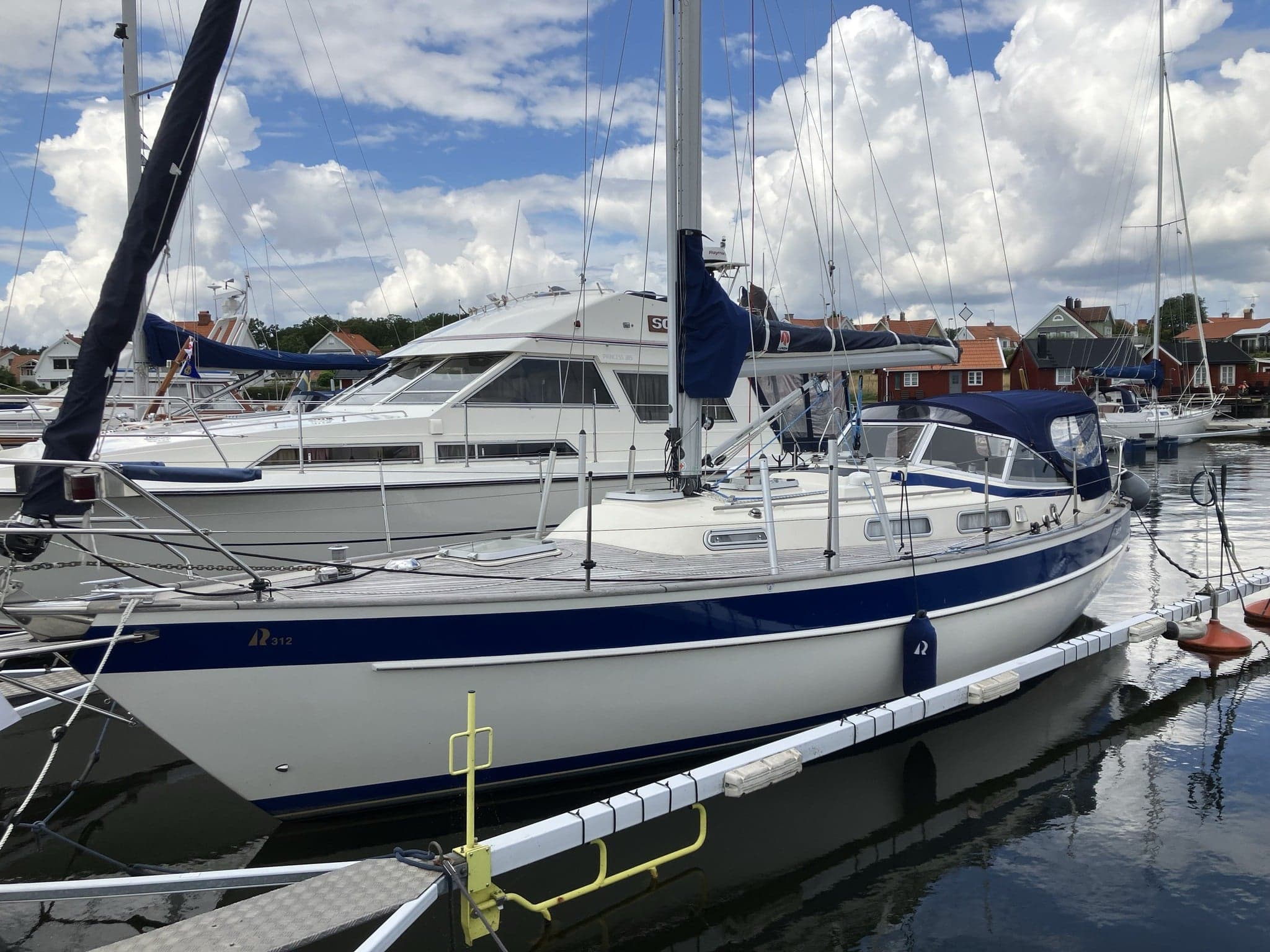 Hallberg-Rassy 312 Mk II 1988 — bild 1